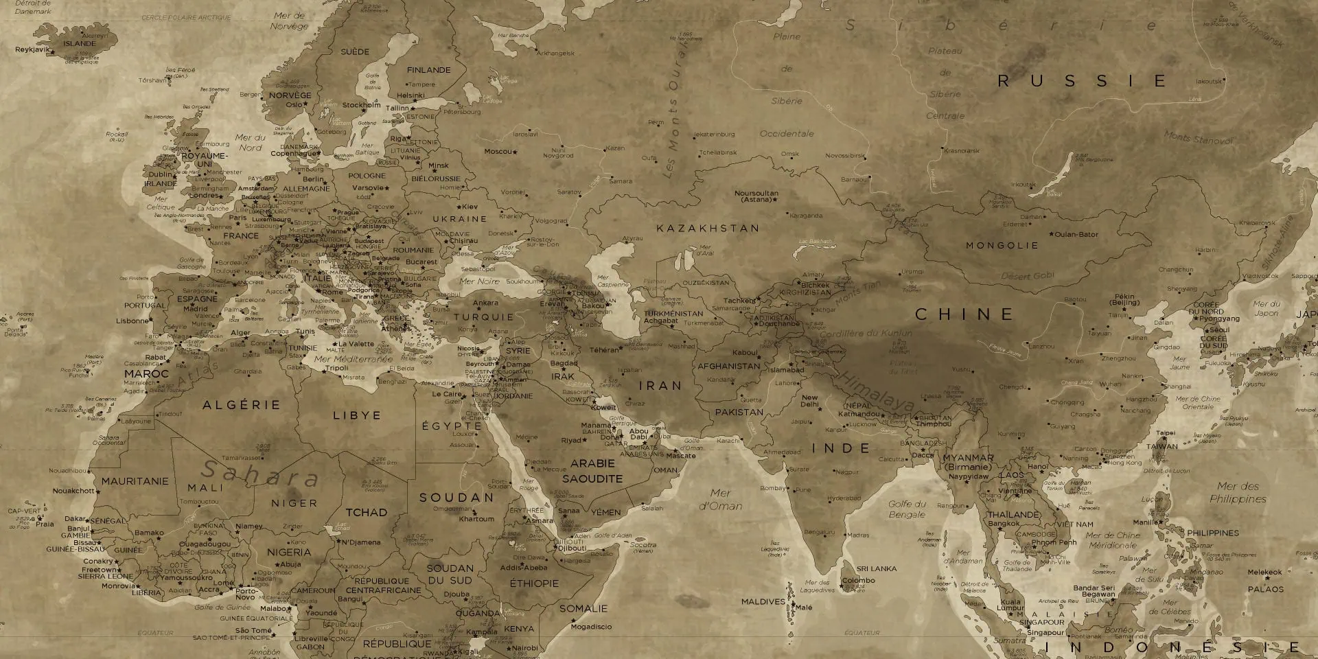 Planisphère antique, carte du monde futuriste, carte géographique originale, carte monde vintage, carte monde en style ancien, planisphère détaillé, carte de géographie antique, carte du monde rétro, carte terrestre en style vintage, illustration cartographique ancienne.