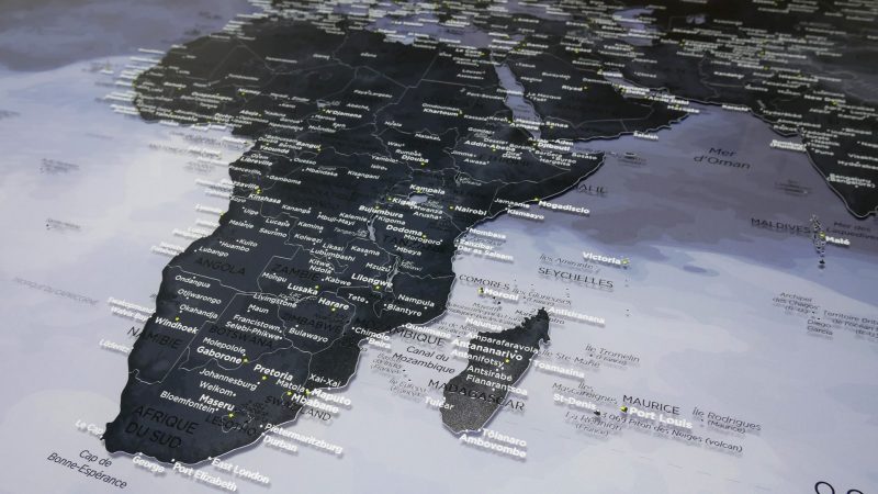 Mappemonde Plexiglas recto-verso 2/2 – Image 6